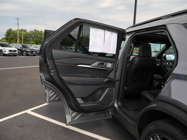 Certified 2025 Ford Explorer ST w/ Sun And Sound Package AWD/4WD image 25