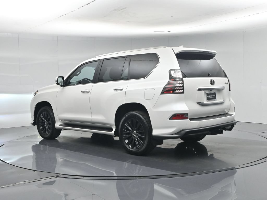 Used 2023 Lexus GX 460 Luxury w/ Sport Design Package AWD/4WD image 33