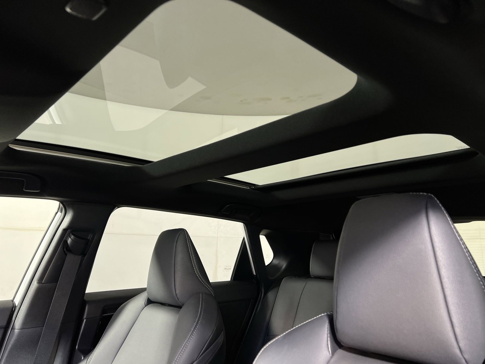 Used 2024 Toyota bZ4X XLE image 21