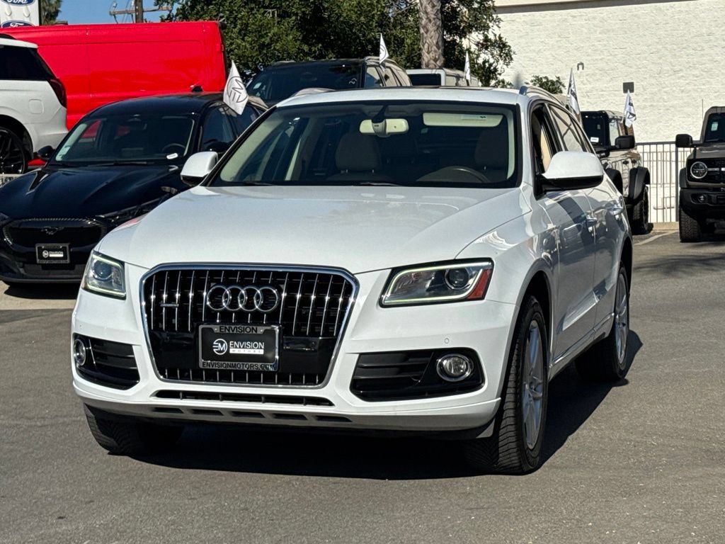 Used 2017 Audi Q5 2.0T Premium Plus w/ Technology Package AWD/4WD image 5