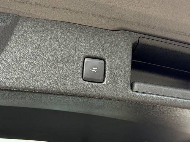 Certified 2022 Ford Escape SE w/ Convenience Package image 39