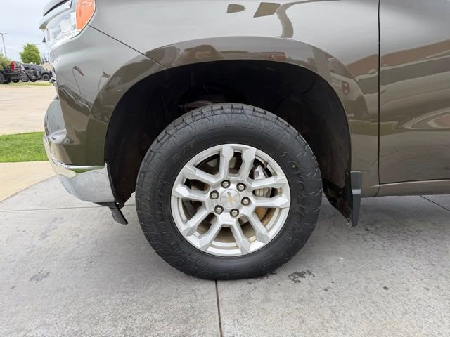 Used 2023 Chevrolet Silverado 1500 LT image 6