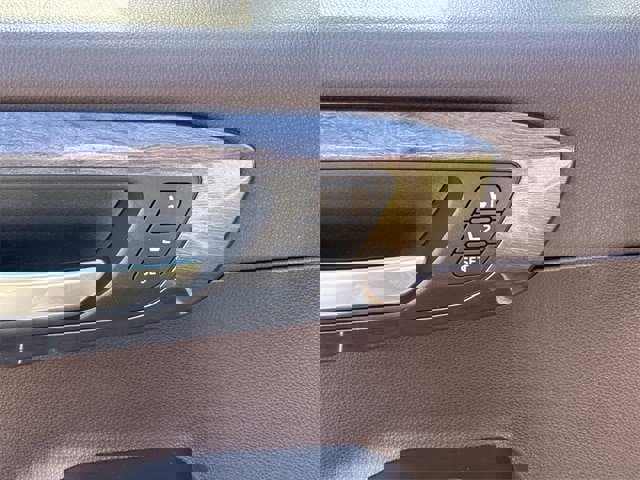 Used 2020 Toyota Highlander Platinum image 28