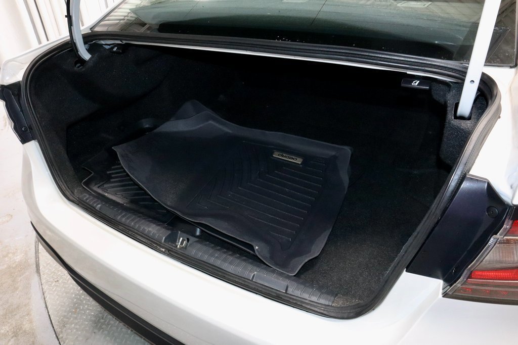 Used 2023 Subaru Legacy Premium image 16