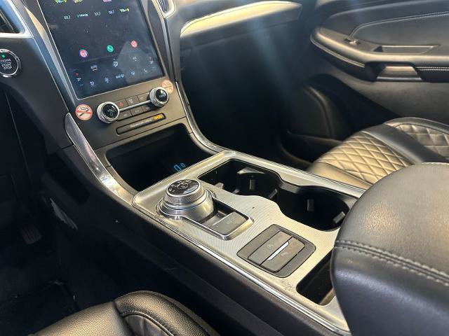 Certified 2024 Ford Edge Titanium AWD/4WD image 19