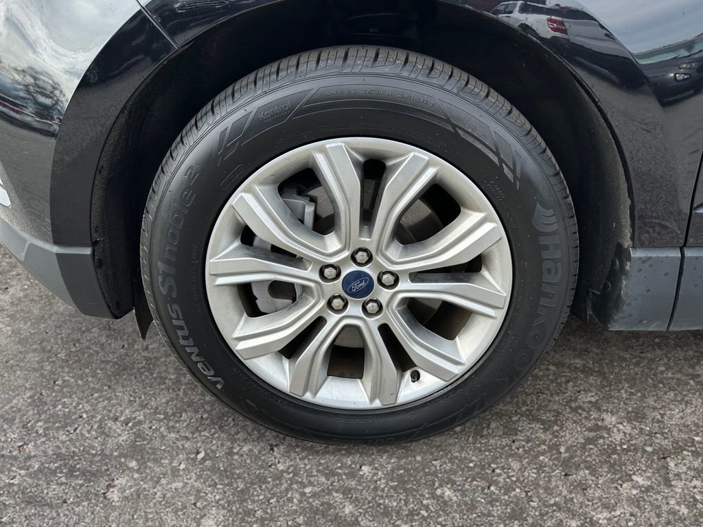 Certified 2022 Ford Edge Titanium image 8