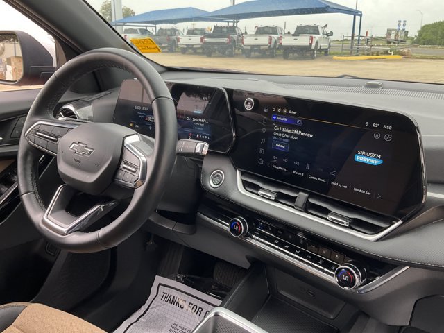 Used 2025 Chevrolet Equinox ACTIV w/ Safety and Technology Package FWD image 19