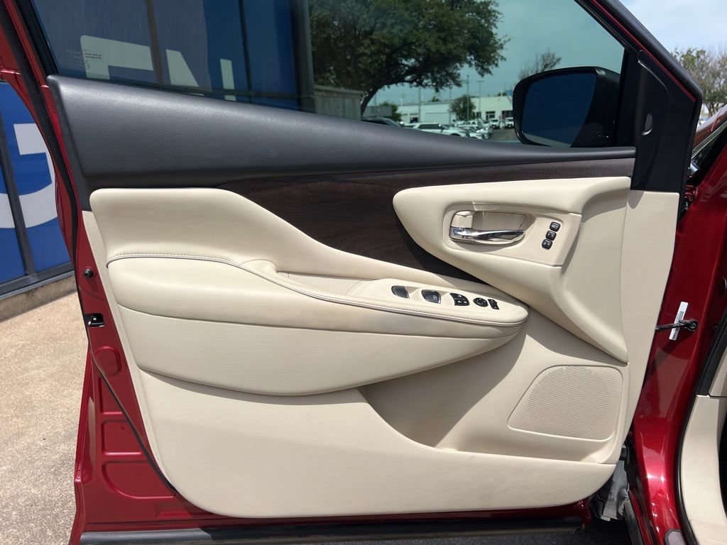 Used 2019 Nissan Murano Platinum w/ Cargo Package FWD image 23