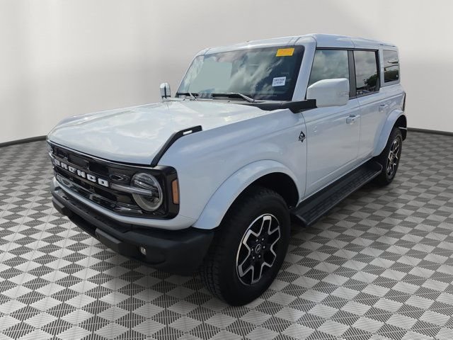 Certified 2025 Ford Bronco Outer Banks AWD/4WD image 2
