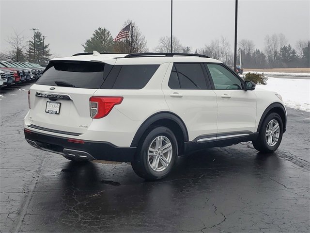 Certified 2023 Ford Explorer XLT w/ Equipment Group 202A image 3