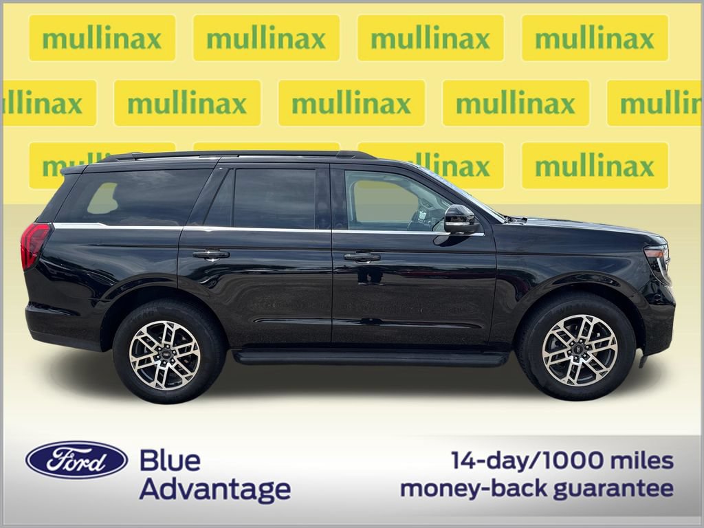 Certified 2025 Ford Expedition Active RWD image 2