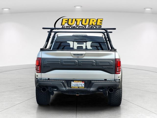 Certified 2018 Ford F150 Raptor w/ Equipment Group 802A Luxury image 4