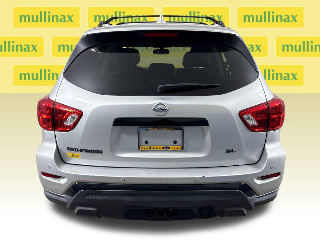 Used 2020 Nissan Pathfinder SL image 4