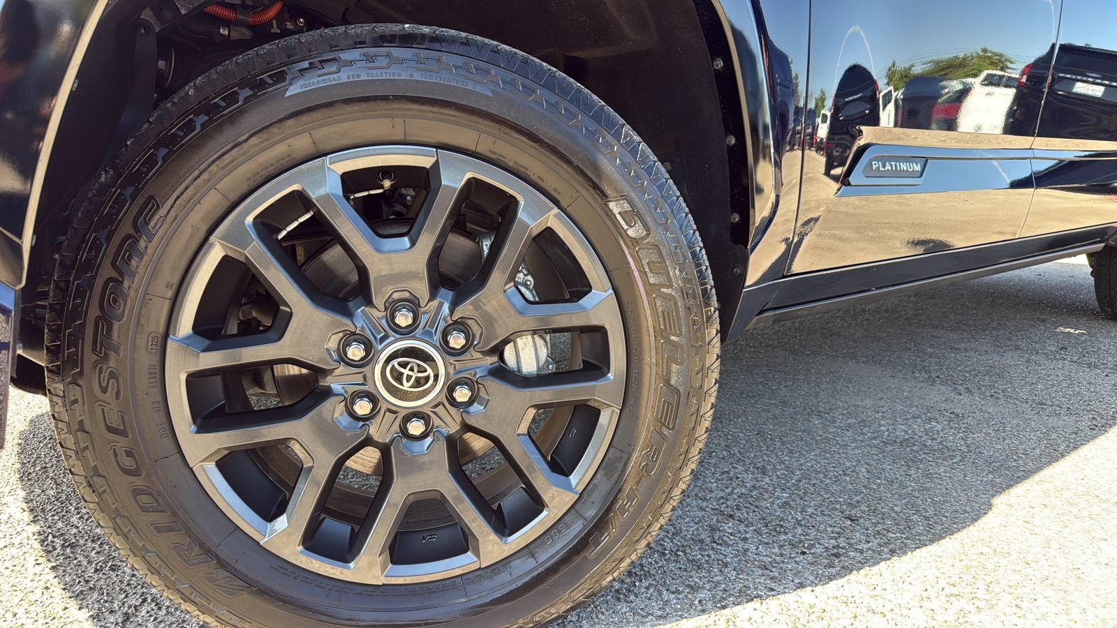 Used 2023 Toyota Tundra Platinum AWD/4WD image 29