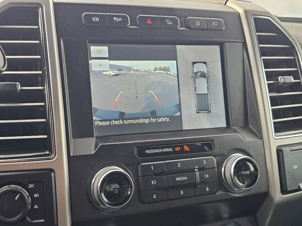 Certified 2021 Ford F350 Platinum w/ Tremor Off-Road Package AWD/4WD image 26