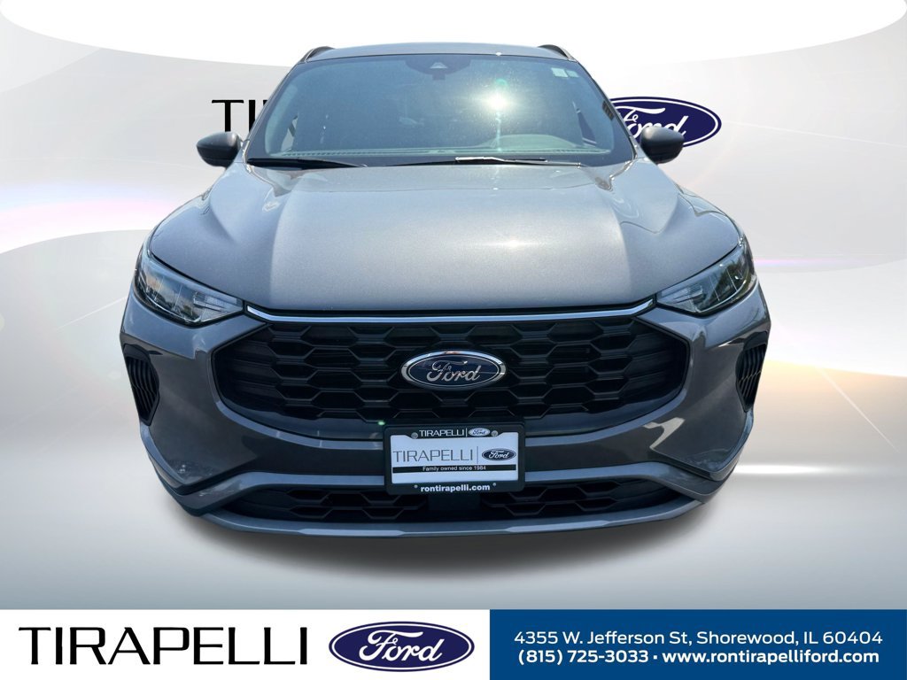 Certified 2023 Ford Escape ST-Line w/ Tech Pack #1 AWD/4WD image 7