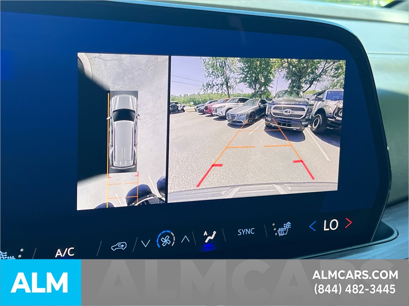 Used 2025 Chevrolet Tahoe LT AWD/4WD image 35