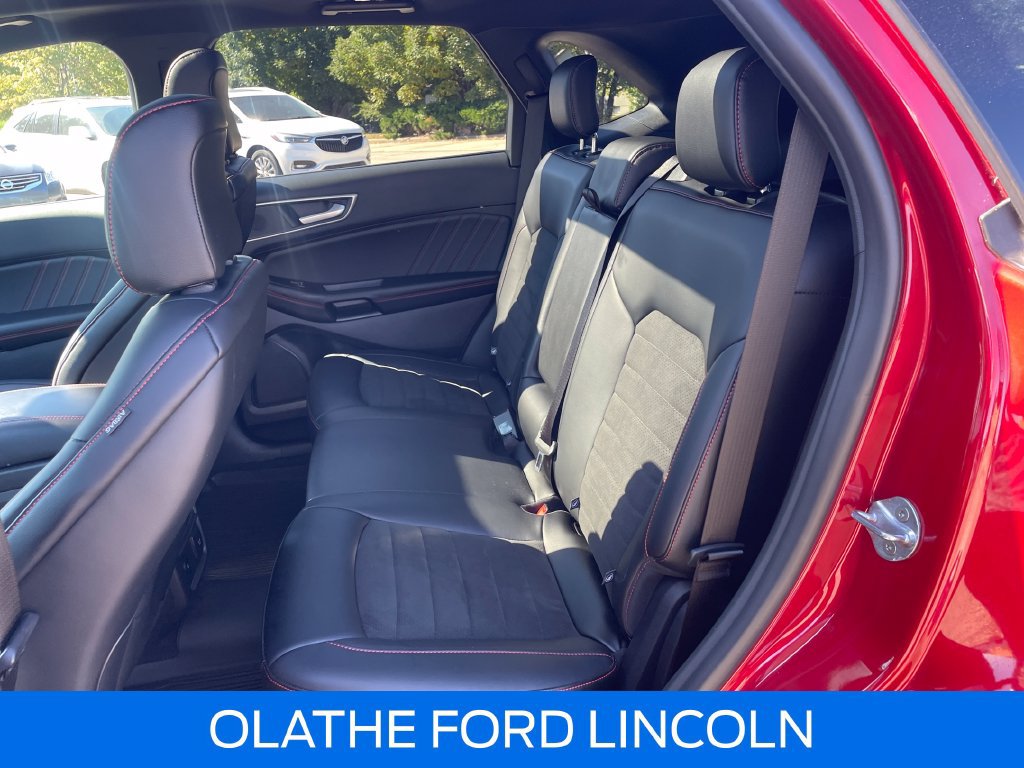 Certified 2024 Ford Edge ST-Line AWD/4WD image 25