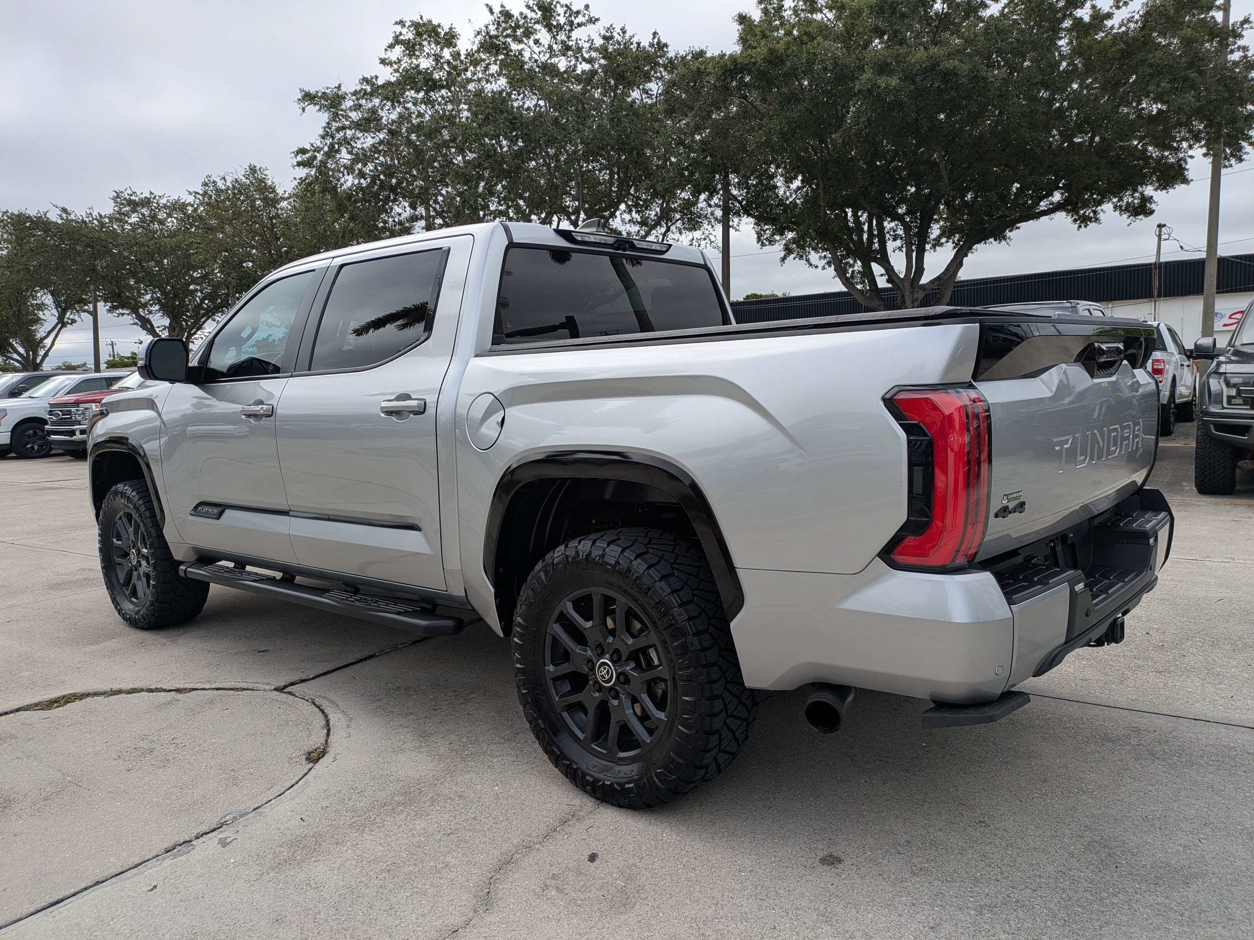 Used 2024 Toyota Tundra Platinum AWD/4WD image 6