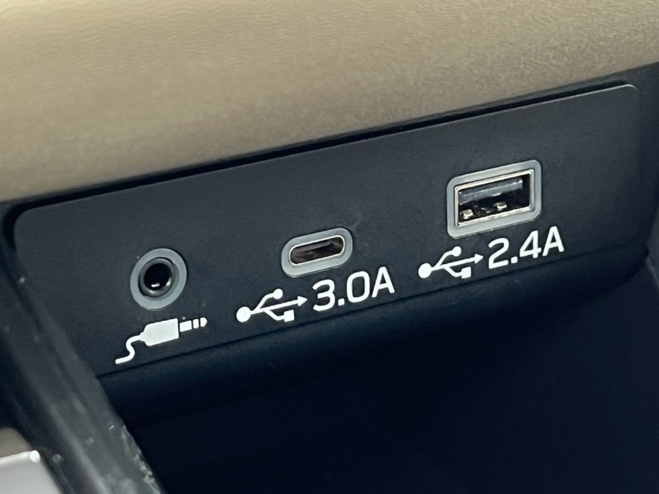 Used 2023 Subaru Outback Limited image 27