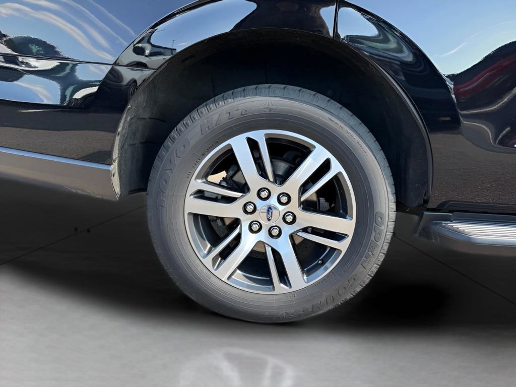 Certified 2024 Ford Expedition XLT image 30