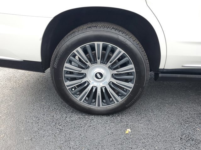 Used 2023 Cadillac Escalade Premium Luxury Platinum image 7