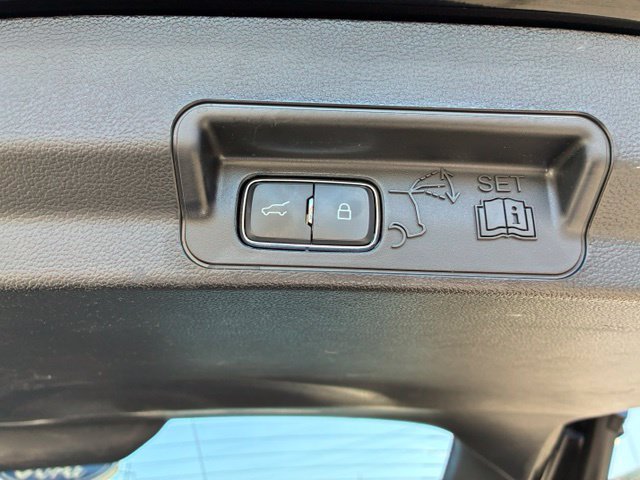 Certified 2023 Ford Explorer XLT w/ Equipment Group 202A AWD/4WD image 13