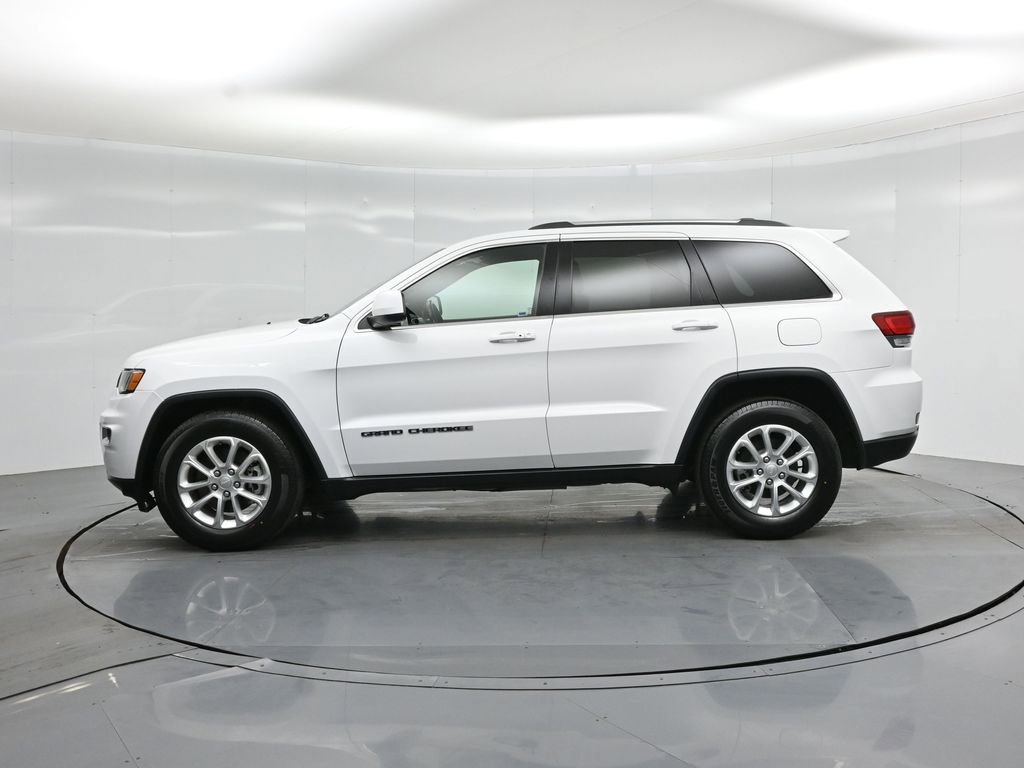 Used 2021 Jeep Grand Cherokee Laredo RWD image 27