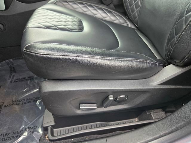 Certified 2024 Ford Edge Titanium image 11