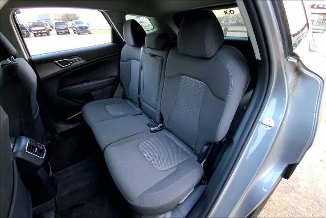 Used 2023 Kia Sportage LX image 19