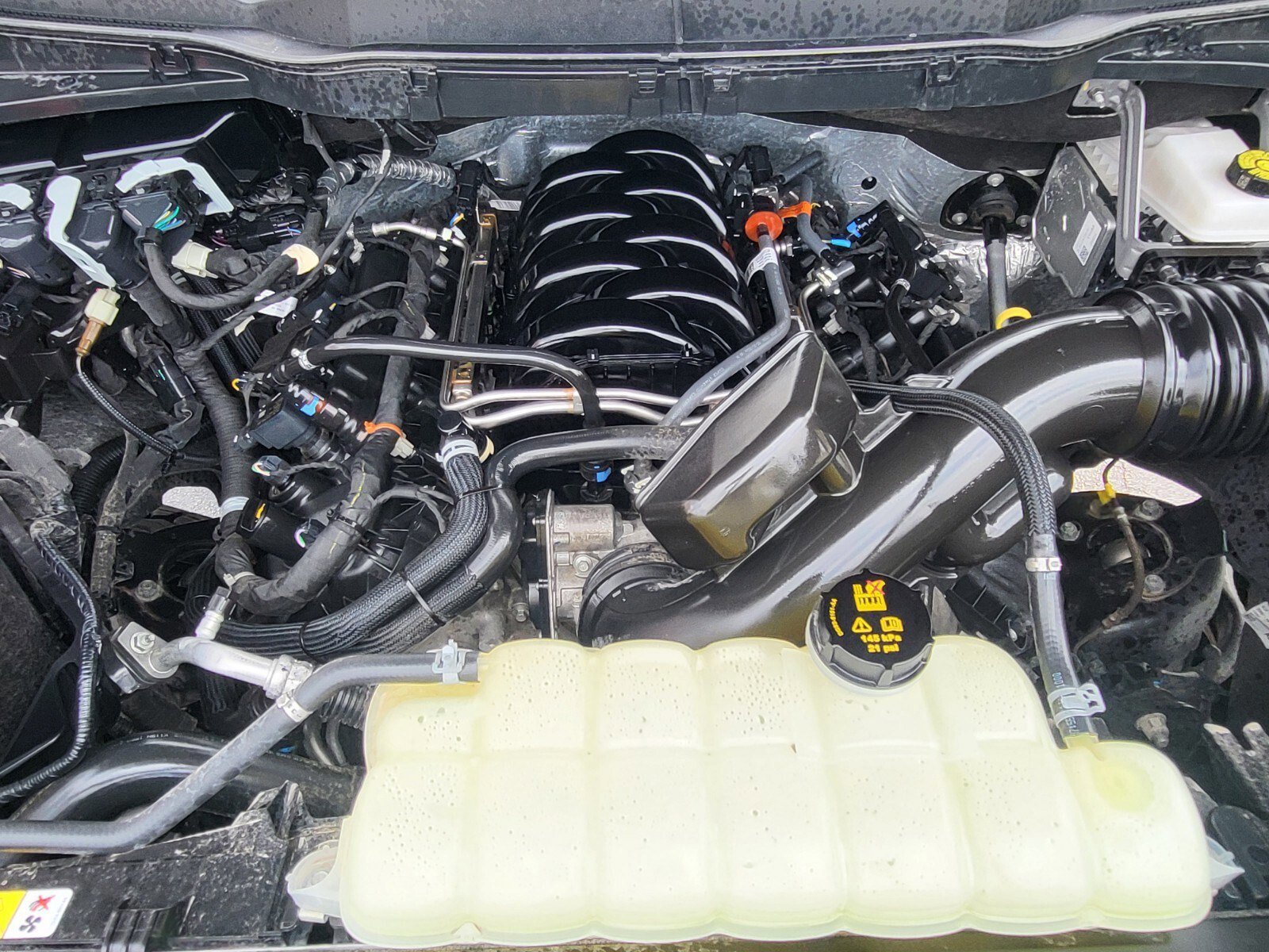 Certified 2025 Ford F150 Lariat w/ Equipment Group 501A Mid image 33