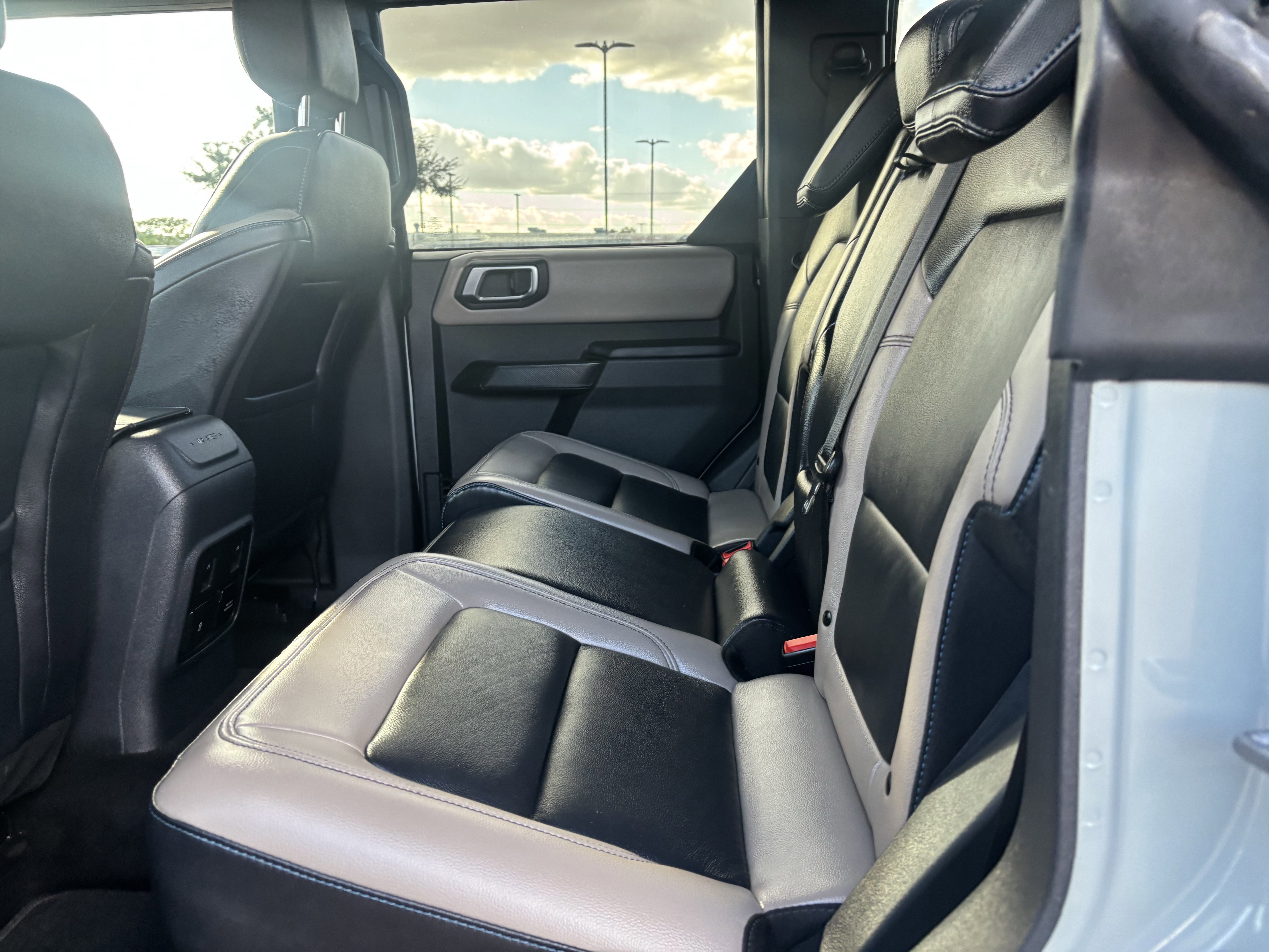 Certified 2024 Ford Bronco Wildtrak image 15