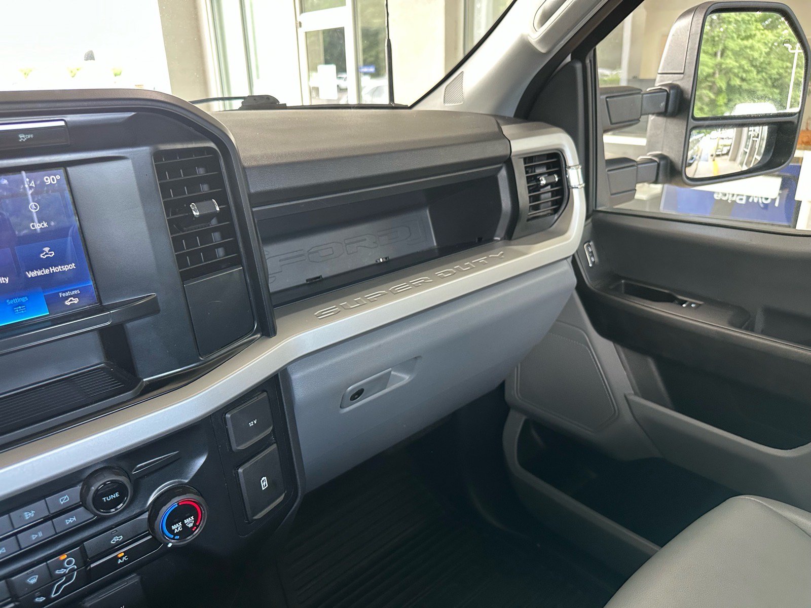 Certified 2024 Ford F250 XL w/ XL Chrome Package AWD/4WD image 27