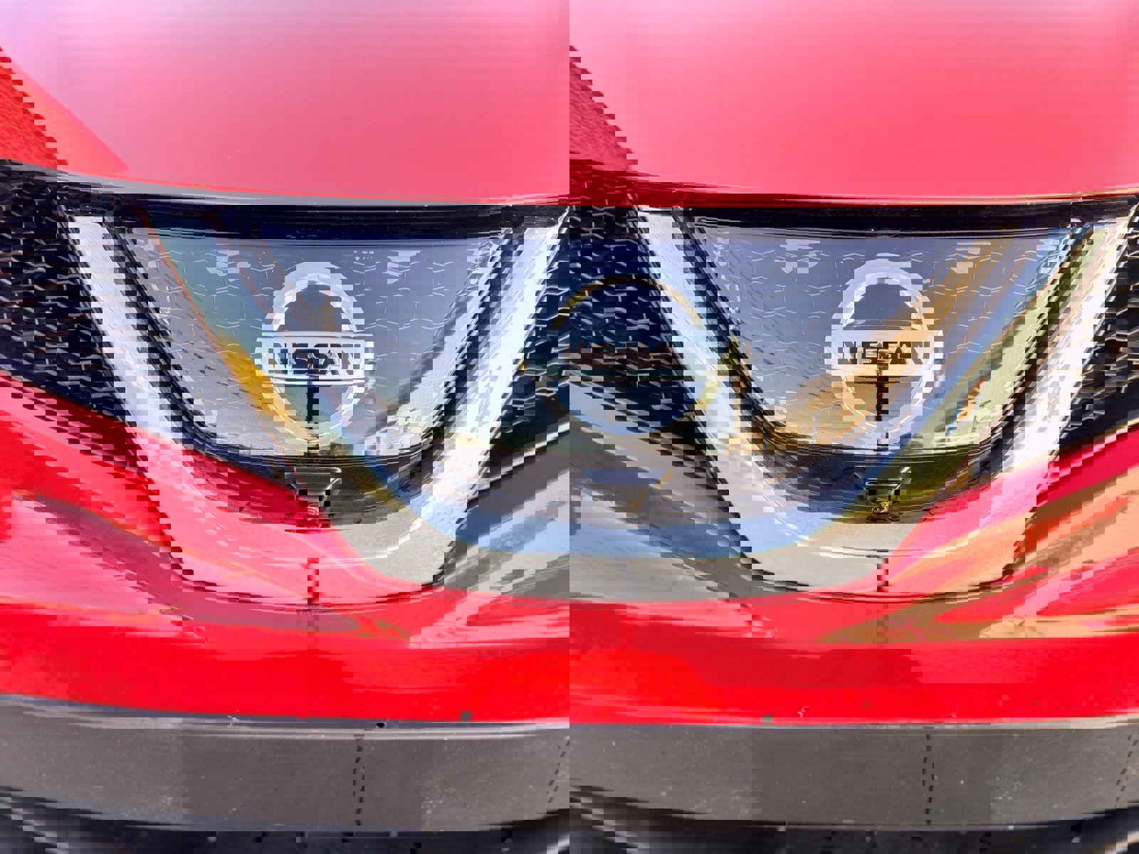 Used 2017 Nissan Rogue Sport SL w/ SL Premium Package image 16