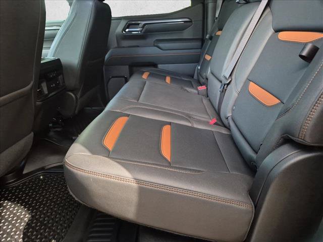 Used 2022 GMC Sierra 1500 AT4 w/ AT4 Premium Package AWD/4WD image 18