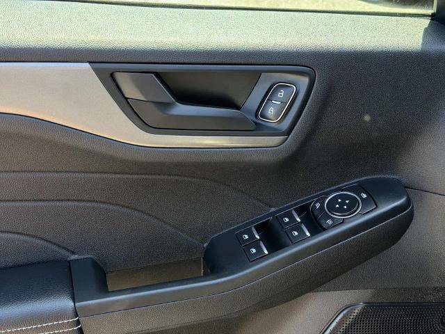 Certified 2023 Ford Escape Active FWD image 23