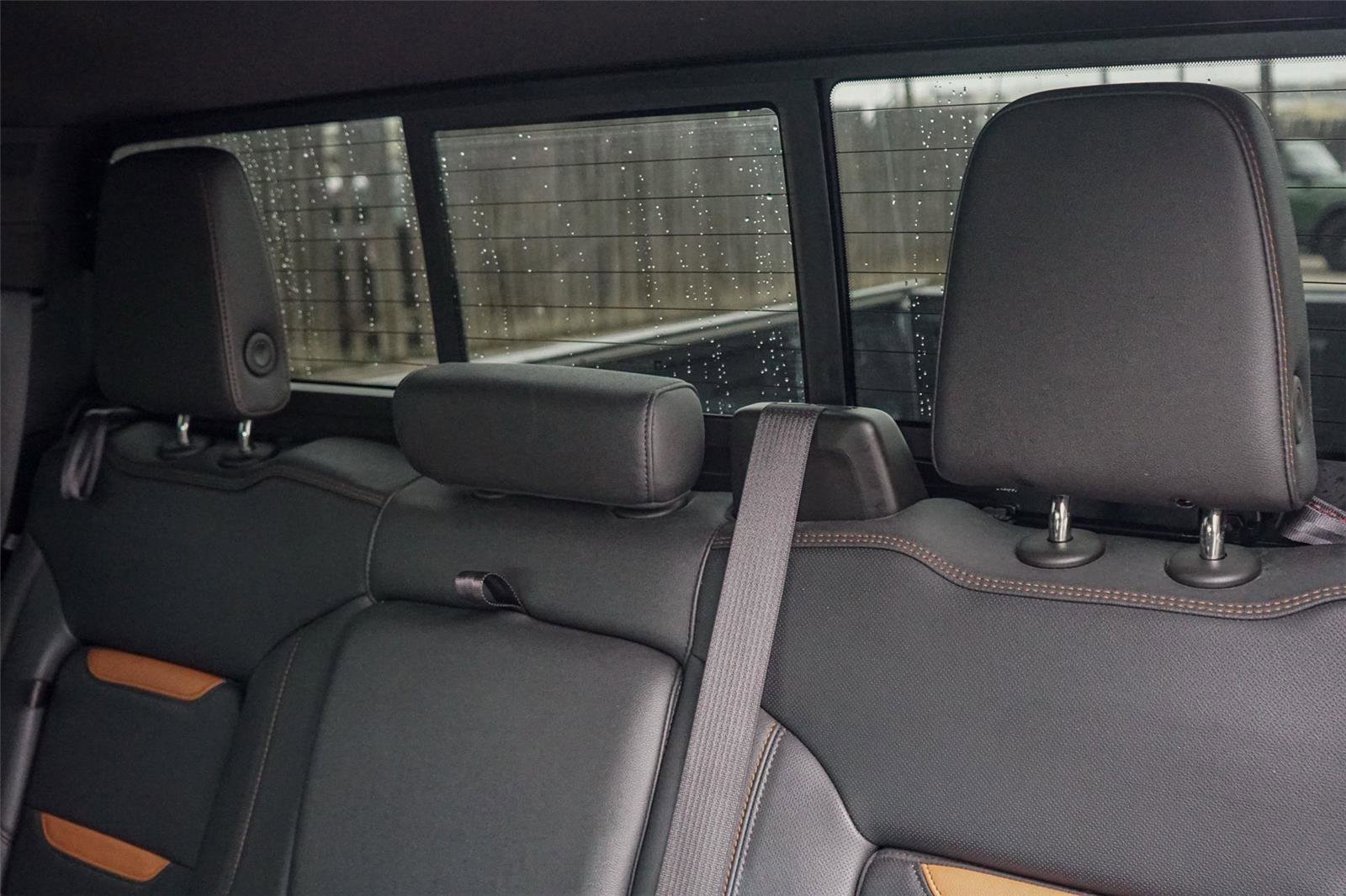 Used 2023 GMC Sierra 1500 AT4 w/ AT4 Premium Package AWD/4WD image 24