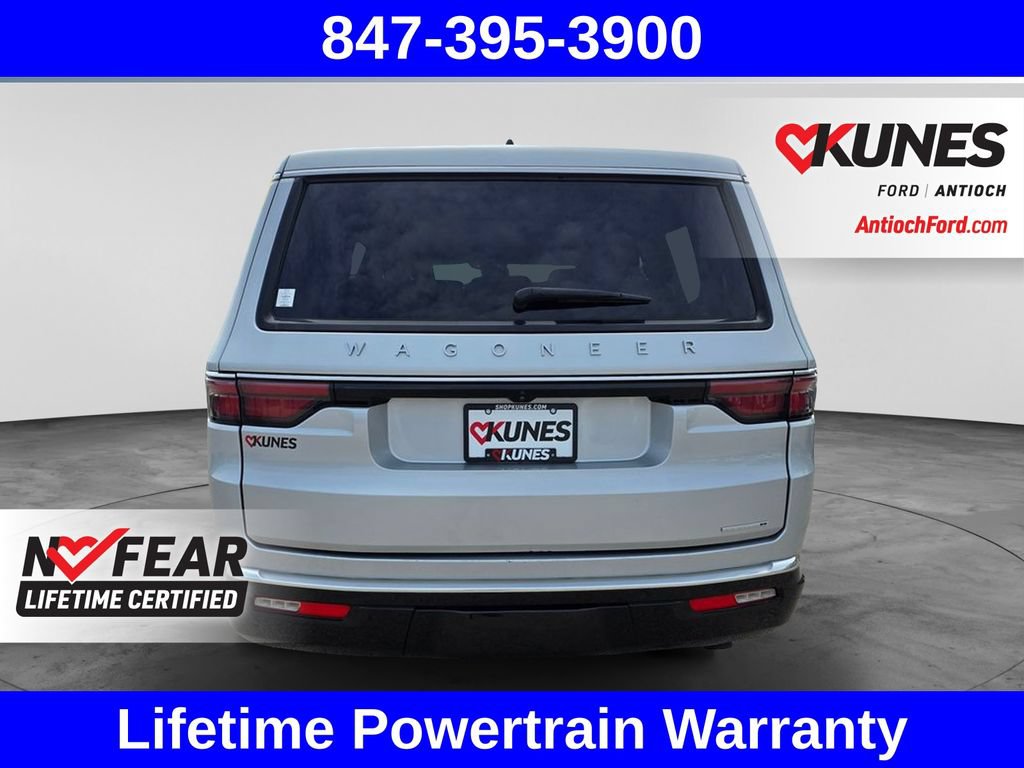 Used 2024 Jeep Wagoneer Series II w/ Flexible Seating Group AWD/4WD image 9