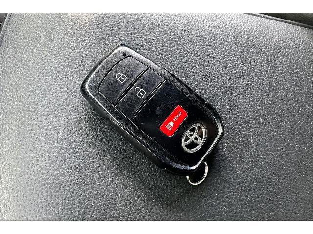 Used 2025 Toyota Tacoma TRD Off-Road AWD/4WD image 27