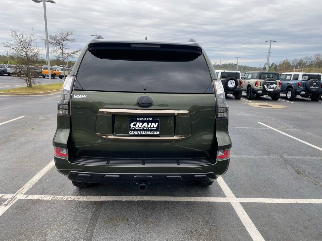 Used 2023 Lexus GX 460 w/ Black Line Special Edition image 4