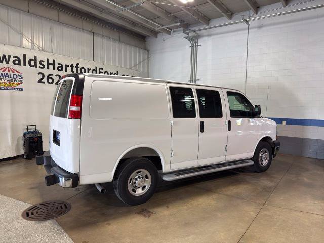 Used 2025 Chevrolet Express 2500 w/ Driver Convenience Package RWD image 8