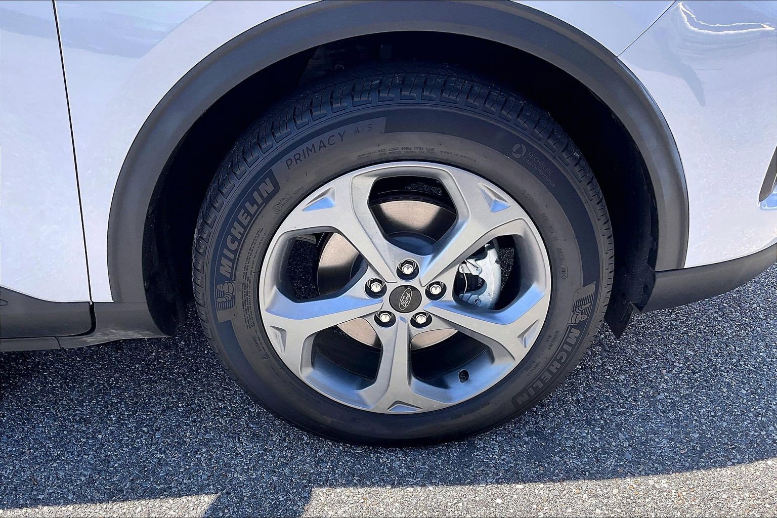 Certified 2025 Ford Escape ST-Line w/ Equipment Group 301A FWD image 9