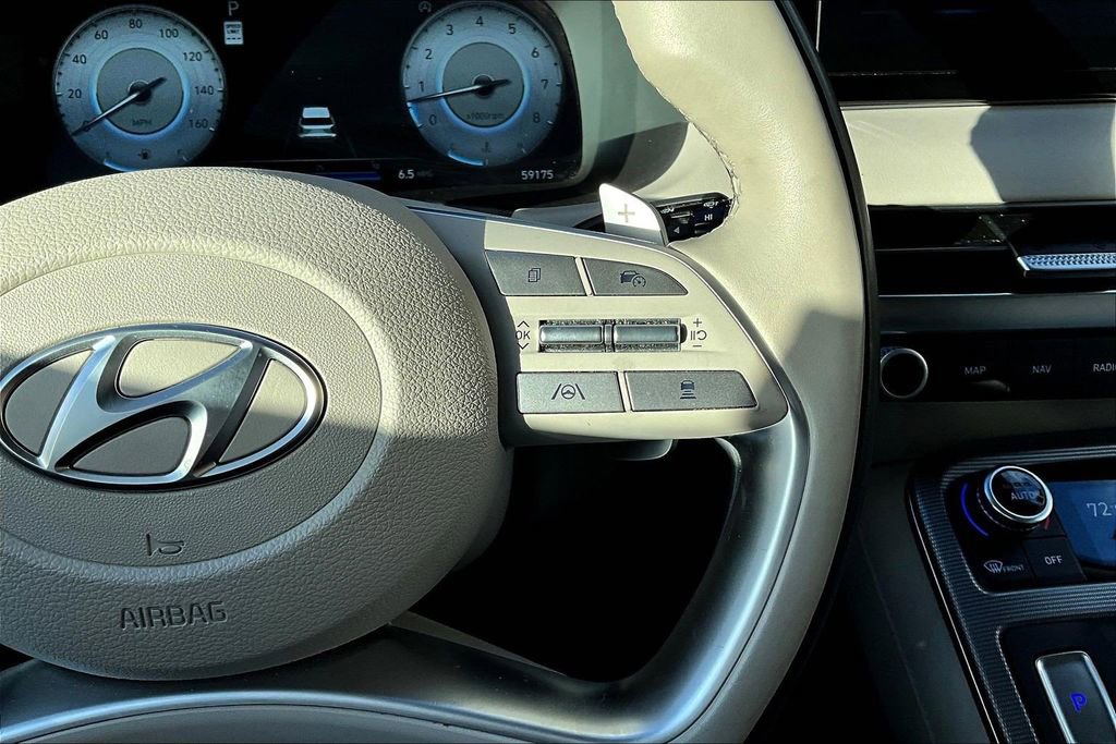 Used 2024 Hyundai Palisade Calligraphy image 18