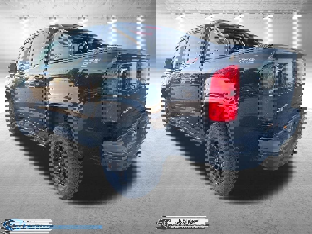 Used 2022 Chevrolet Colorado ZR2 w/ ZR2 Midnight Special Edition image 3