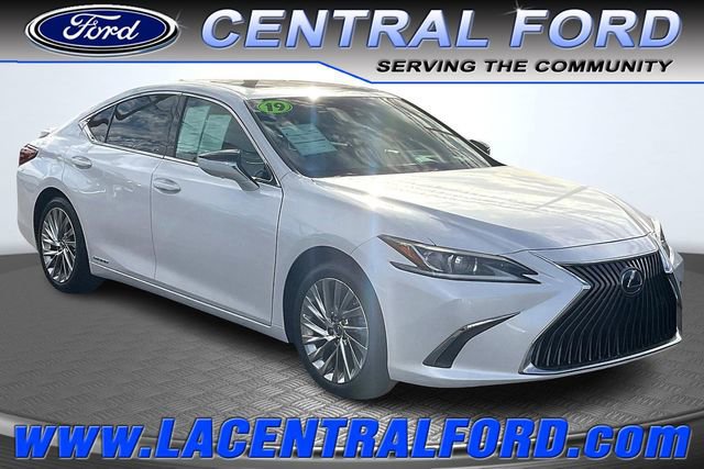Used 2019 Lexus ES 300h w/ Accessory Package 2 image 5
