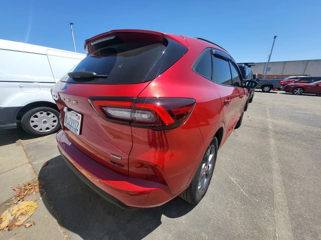 Certified 2023 Ford Escape ST-Line w/ Equipment Group 301A FWD image 4