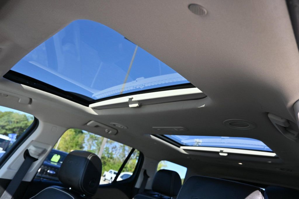 Used 2020 GMC Acadia Denali w/ Trailering Package image 17