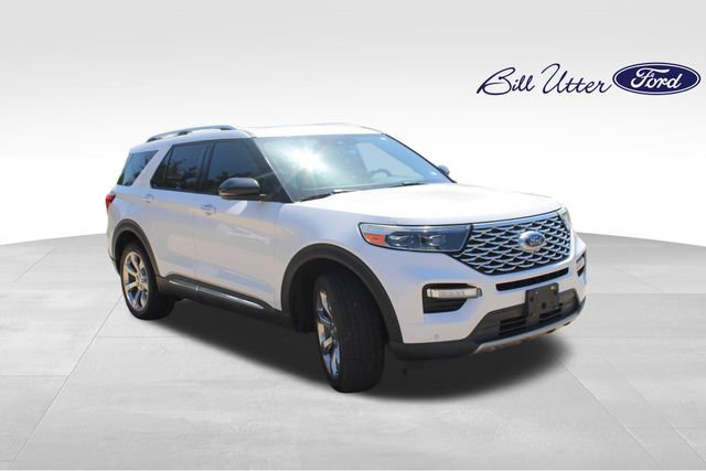 Certified 2020 Ford Explorer Platinum w/ Premium Technology Package AWD/4WD image 3