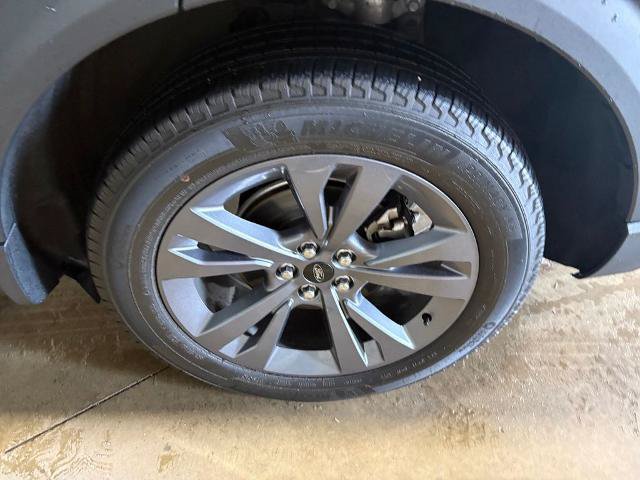 Certified 2023 Ford Explorer XLT w/ Equipment Group 202A AWD/4WD image 26