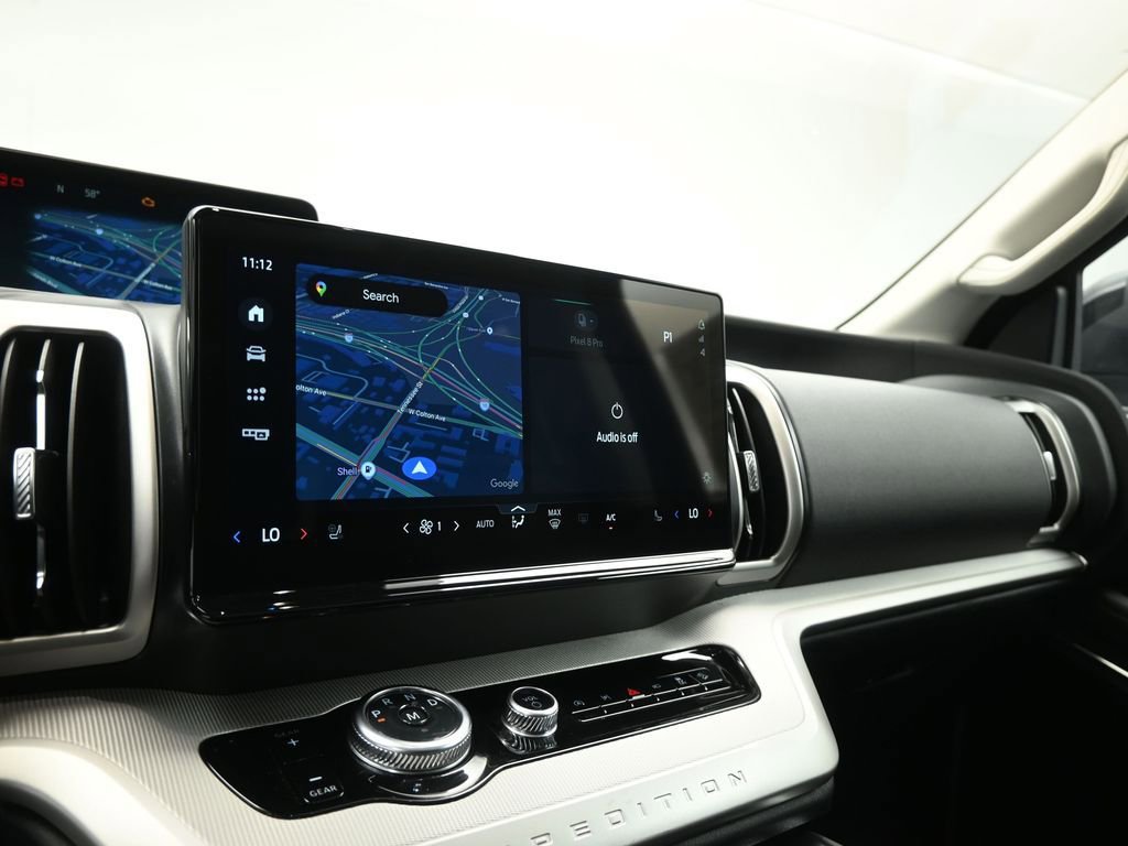 Certified 2025 Ford Expedition Active image 15